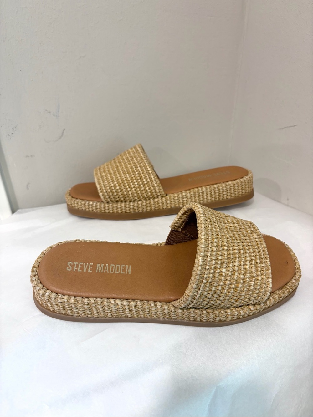 Steve Madden Boardwalk Raffia Platform Sandal - Picture 9 of 9